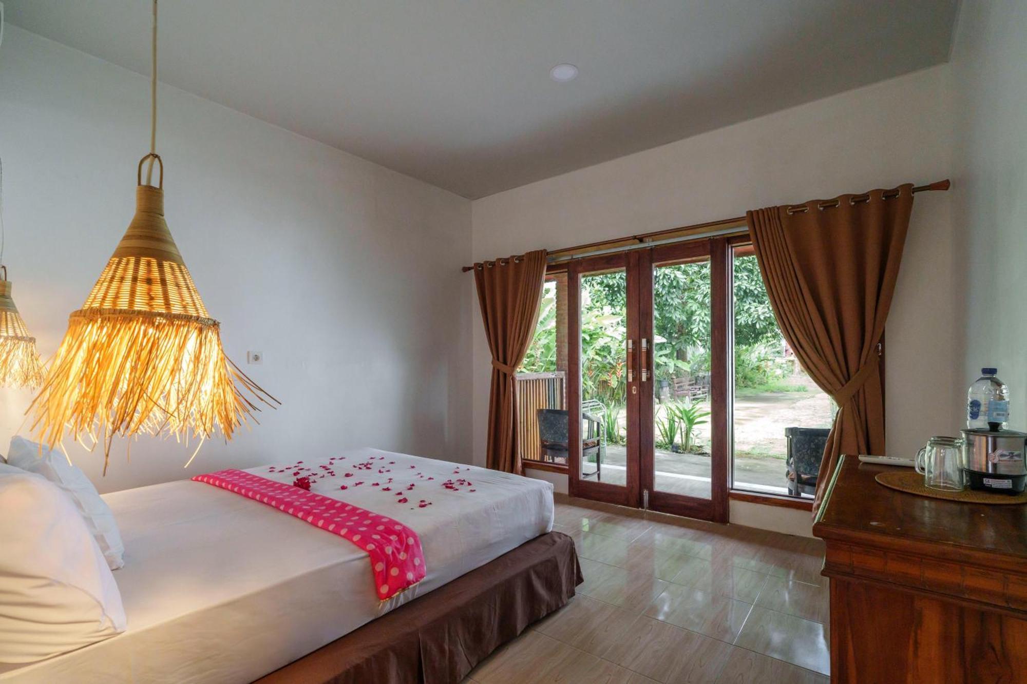Anjani Larva Cottage - Homestay And Eatery Senaru Exterior foto
